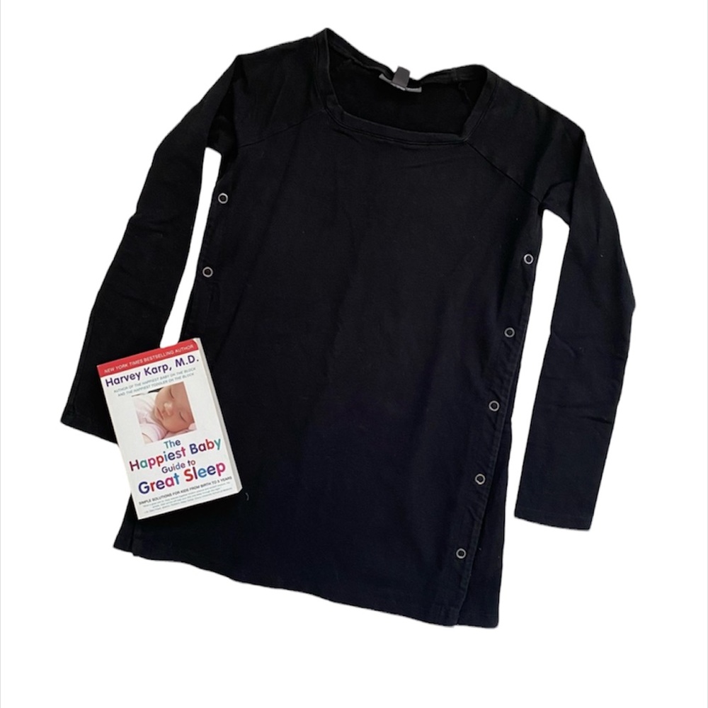 A Pea in the Pod black nursing top